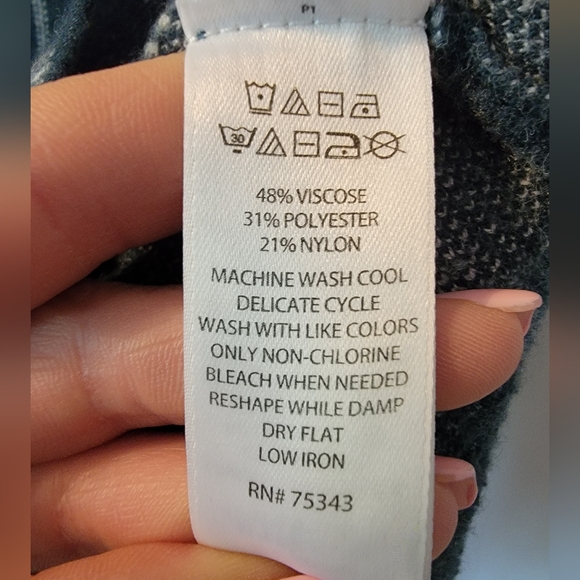 Tunic Sweater - Picture 4 of 4